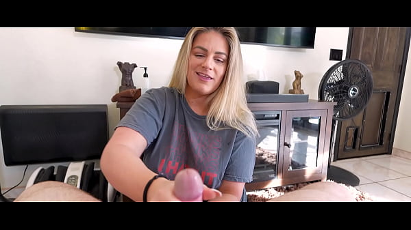 Amiga da mãe divorciada quer treinar comigo na parte 1