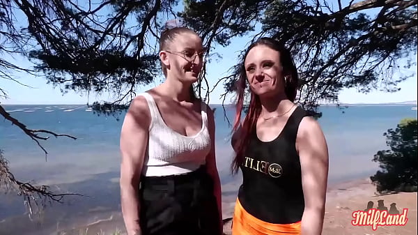 Arianna e angelina, milfs gostosas, oferecem o pau uma para a outra