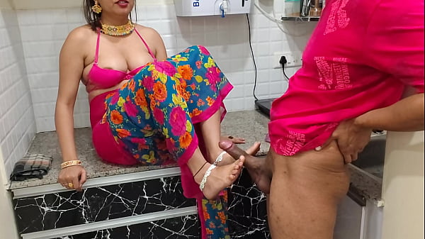 Enteado pede tutorial de camisinha feminina e gozada interna quente