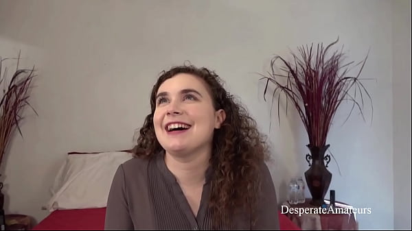 Mães desesperadas têm as bucetas apertadas fodidas com tesão